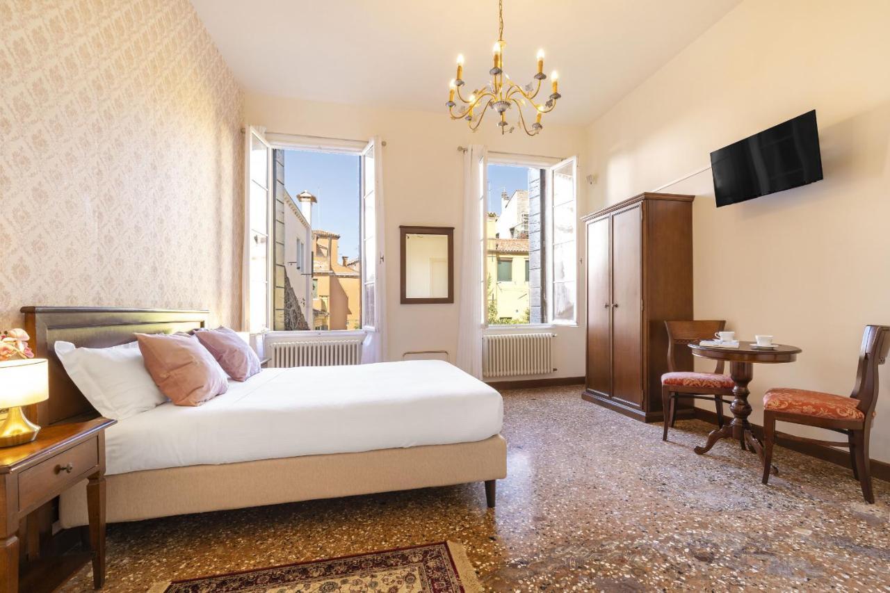 Residenza Centopietre - Dorsoduro By Wonderful Italy Venetië Buitenkant foto