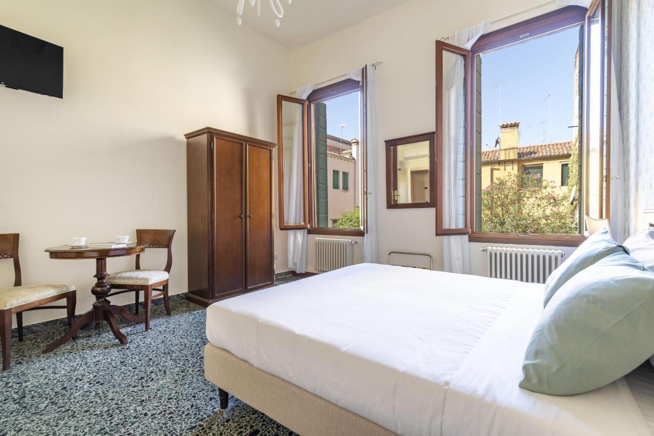 Residenza Centopietre - Dorsoduro By Wonderful Italy Venetië Buitenkant foto